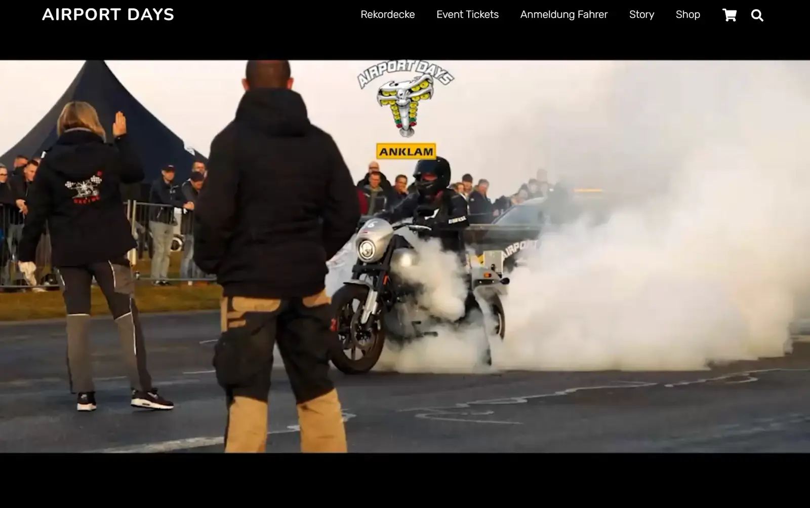 Screenshot der Airport Days Website mit Navigation und Veranstaltungsmotiv.